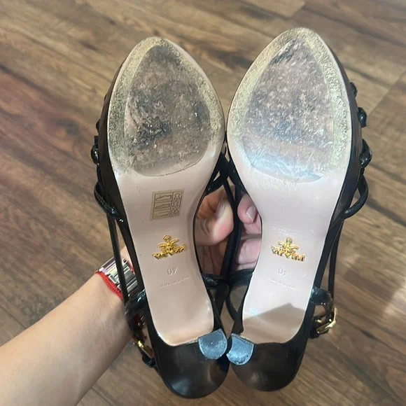 Prada  black heels very comfortable and great condition 😍😍😍 - Picture 6 of 7